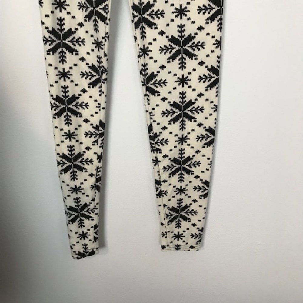 Always Super Soft Snowflake Print Leggings - image 7